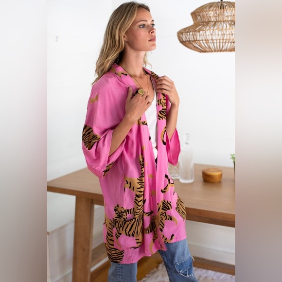Emerson Fry Aurora Pink Tiger Print Fete Layering Kimono Top - Picture 5 of 16